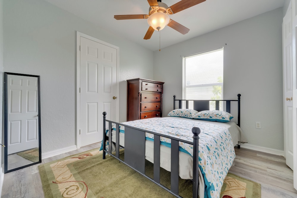 Fenced Yard & Game Room: Family Home in Kissimmee!