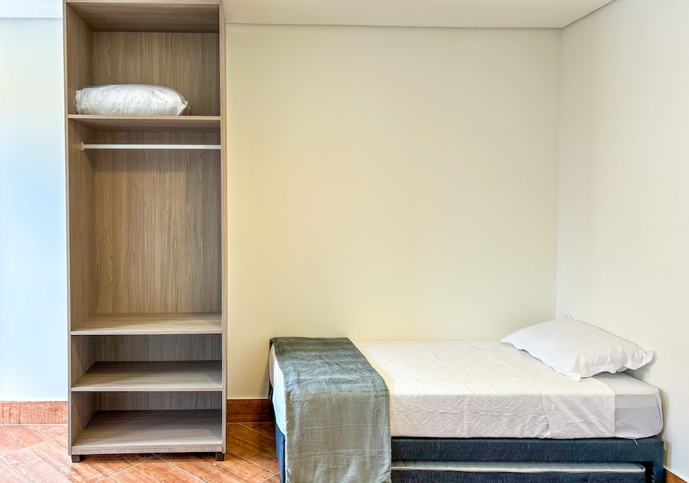 Incr vel Flat a Beira mar na Praia de Guaratuba SP