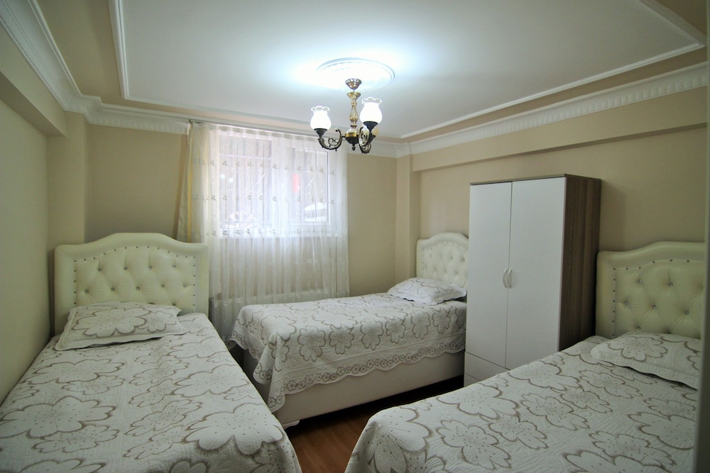 Yılmaz Apart