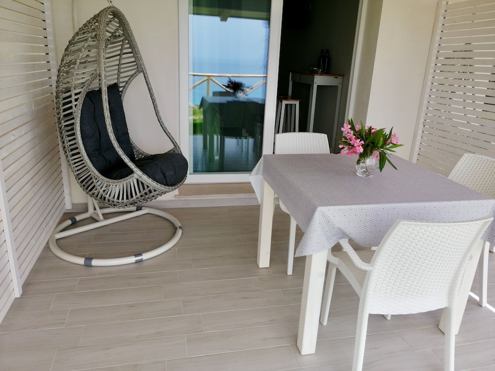 Midenza Seaside & Nature Retreat view 5