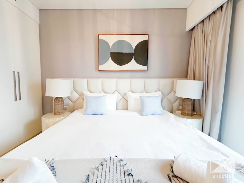 Luxury at Burj Crown Downtown Balcony & View