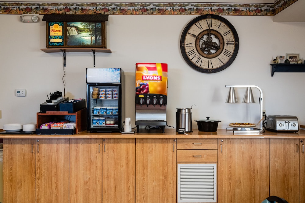 Cedarberry Inn