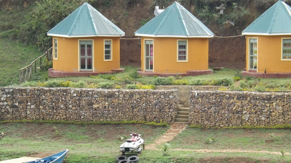 Antique Cottages