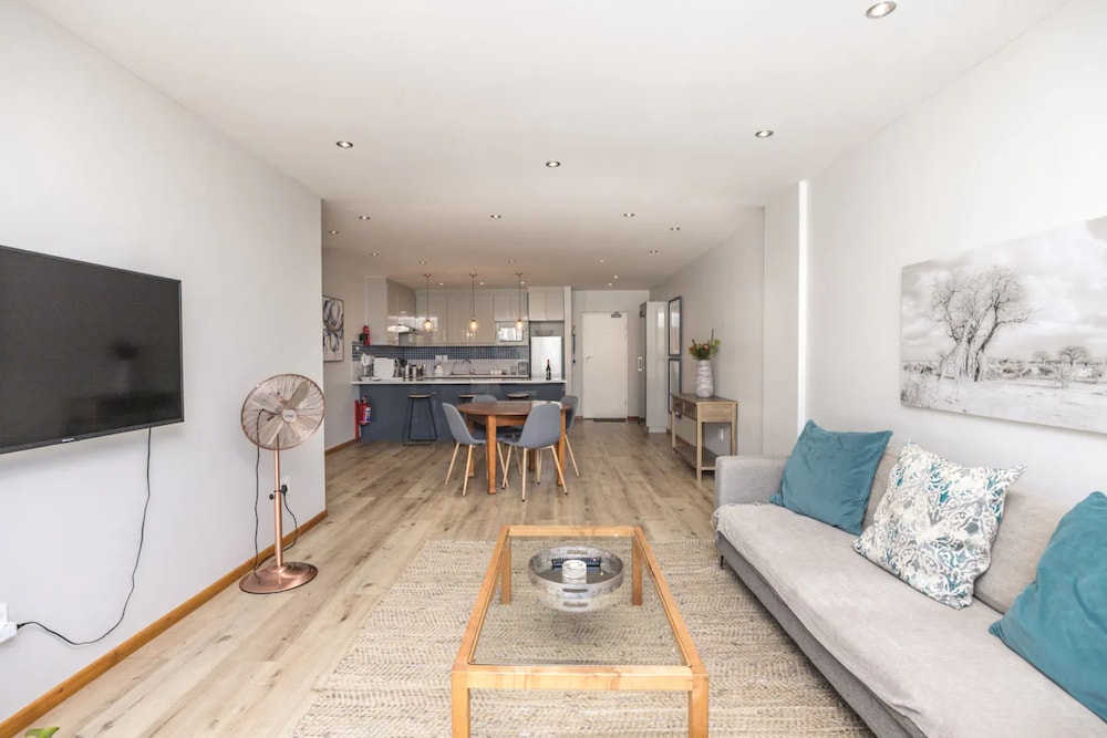 1bedroom With Tablemountain View