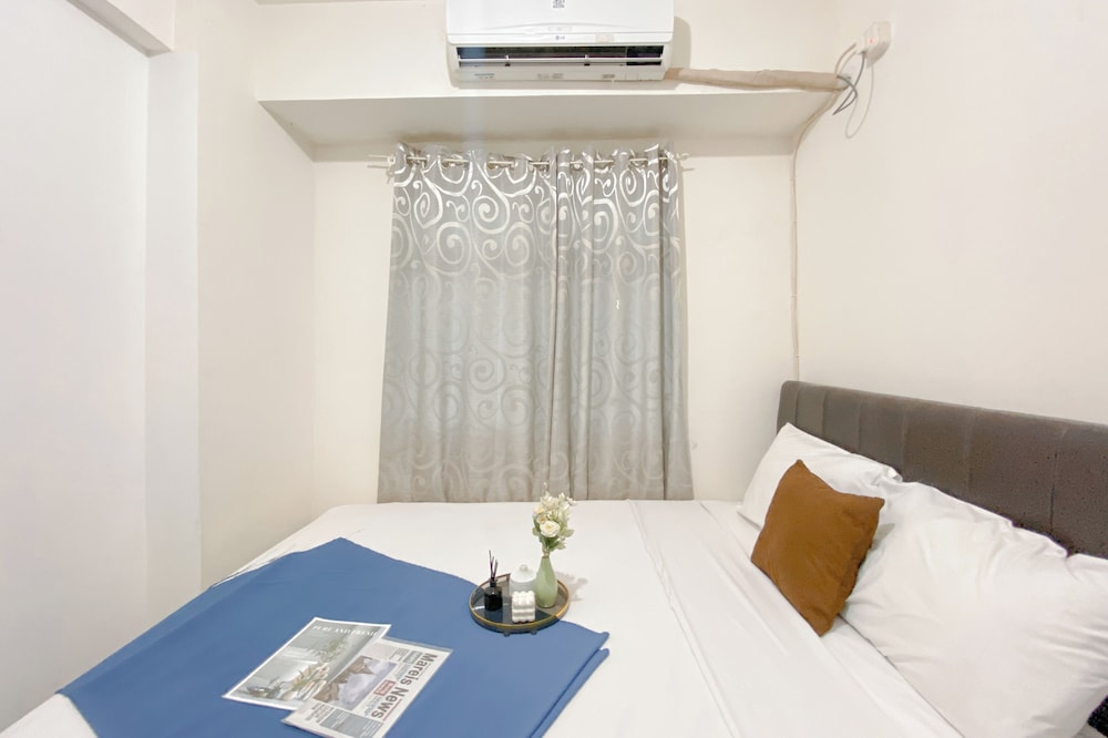 Good Place And Comfortable 2Br At Green Pramuka City Apartment