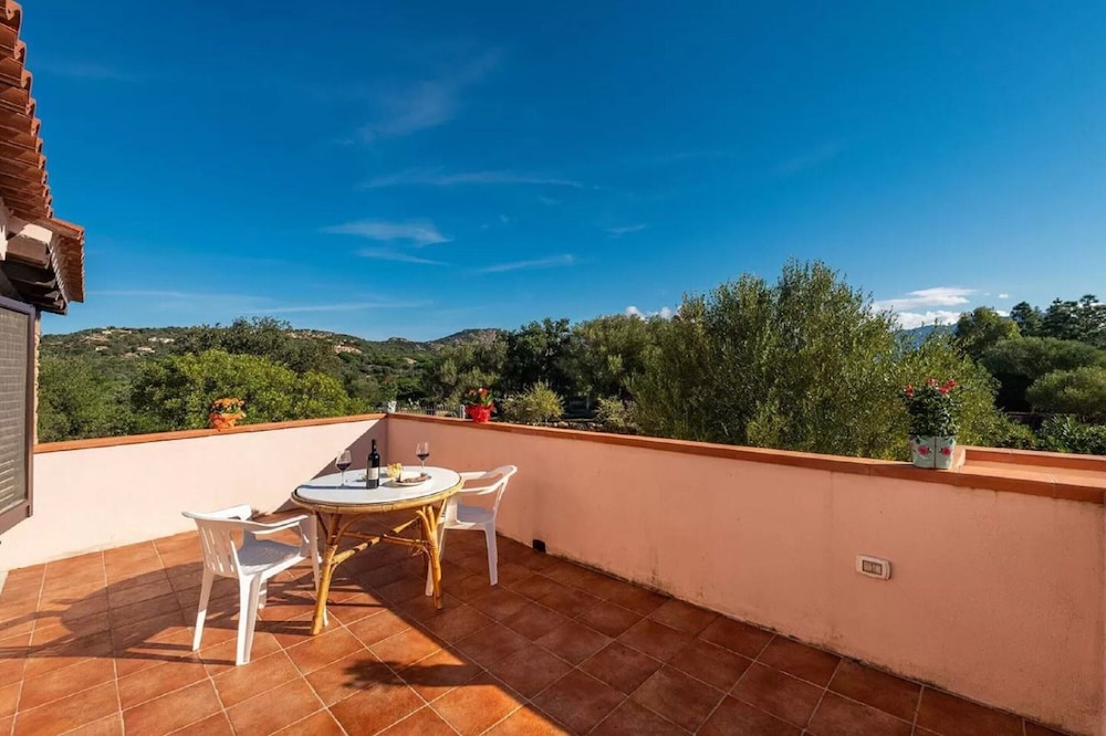 Apartment in Porto Istana Near the Beach
