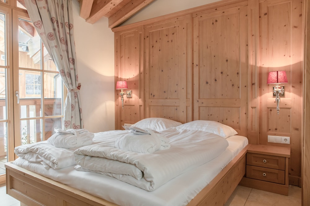 AvenidA Panorama Chalet by Alpin Rentals