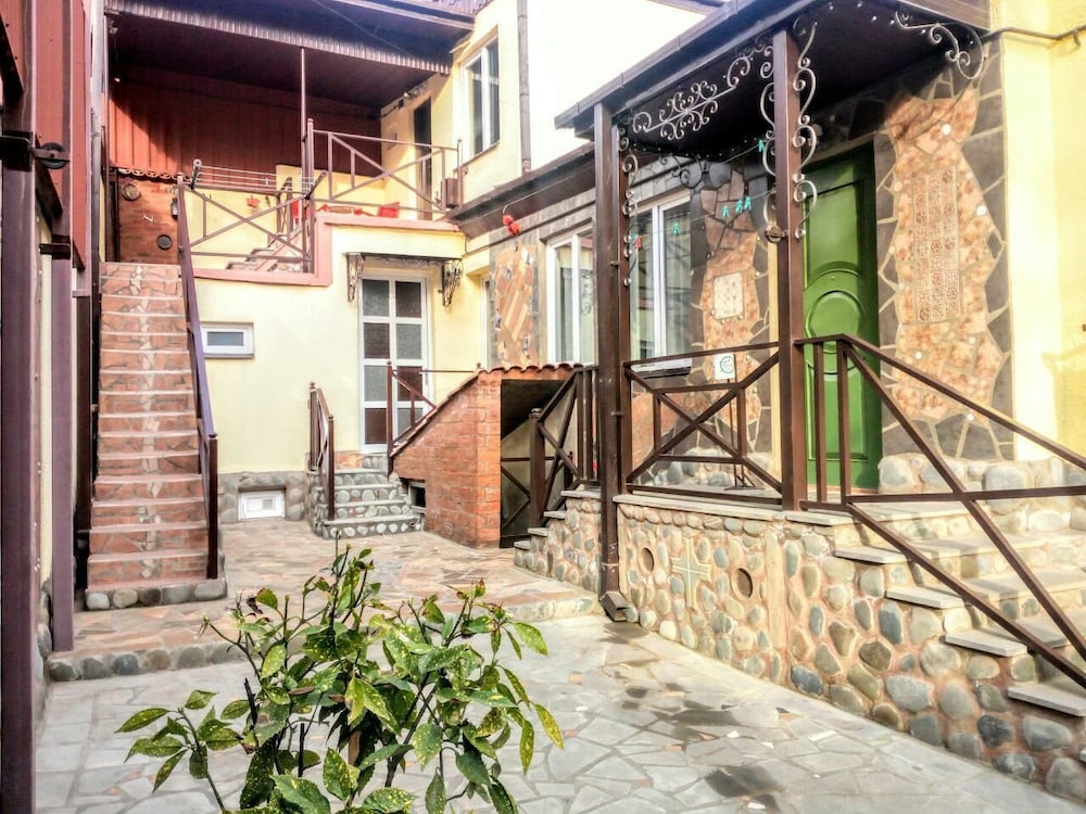 Photo 16