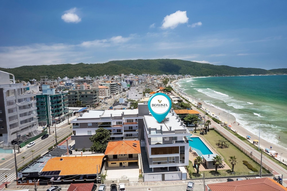 Duplex Alto Padrão Frente Mar c Piscina