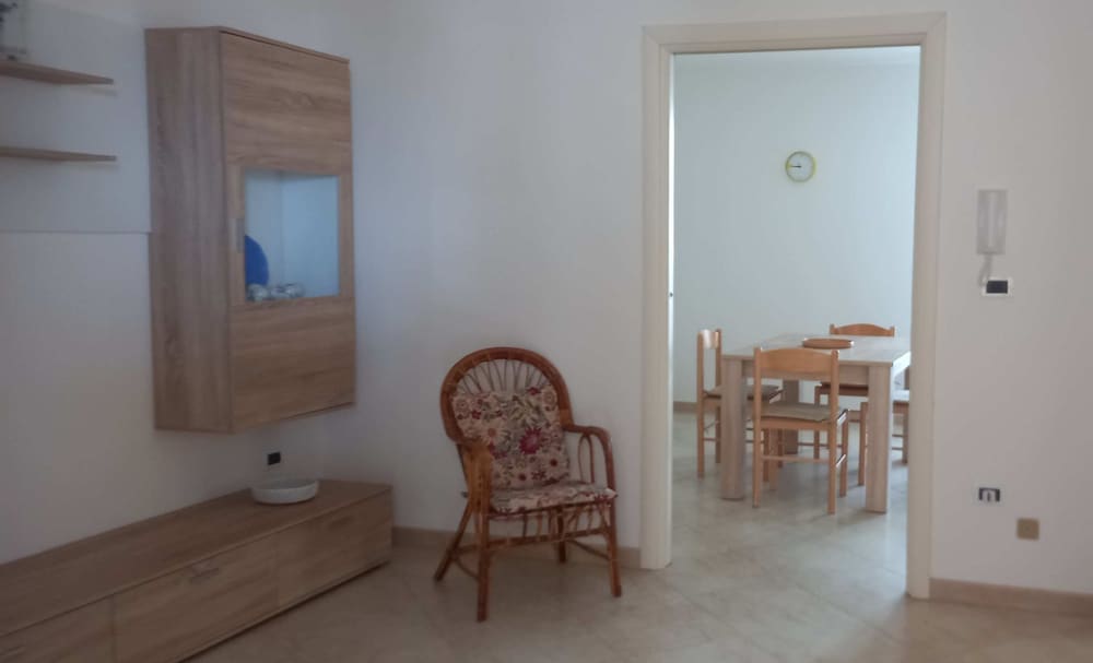 Holiday Home Sea Urchin view 2