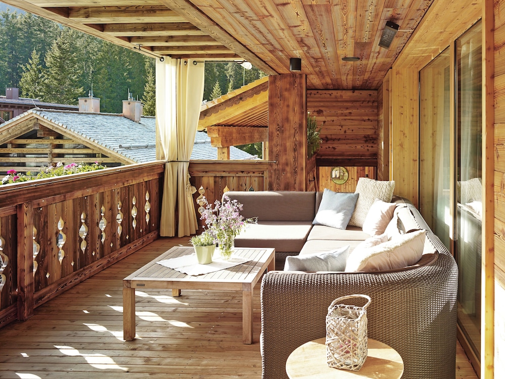 Lech Lodge - LEGENDARY