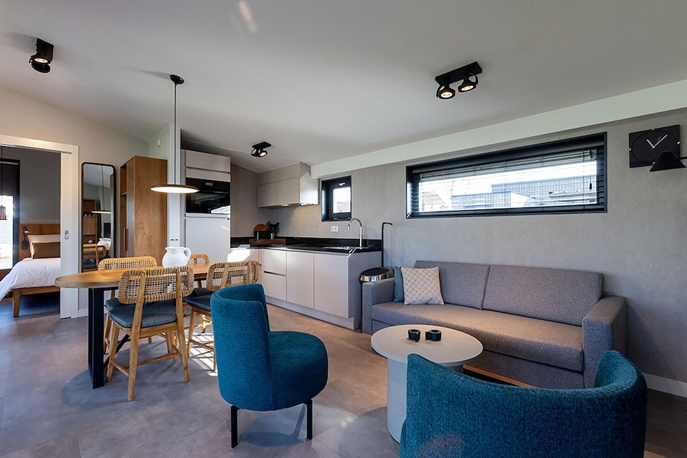 Waterfront Retreat, Friesland