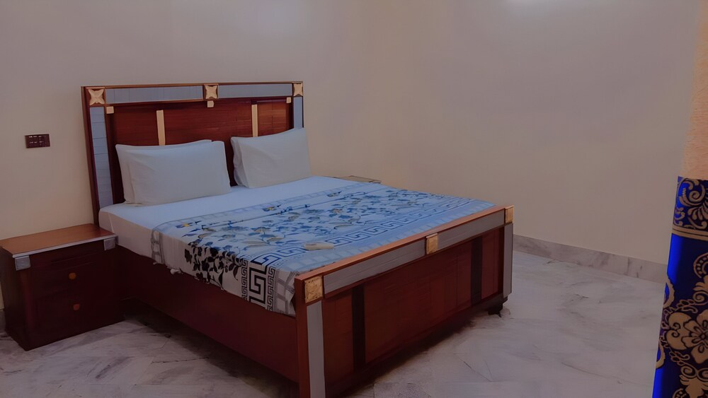 Hotel New Royal Residency