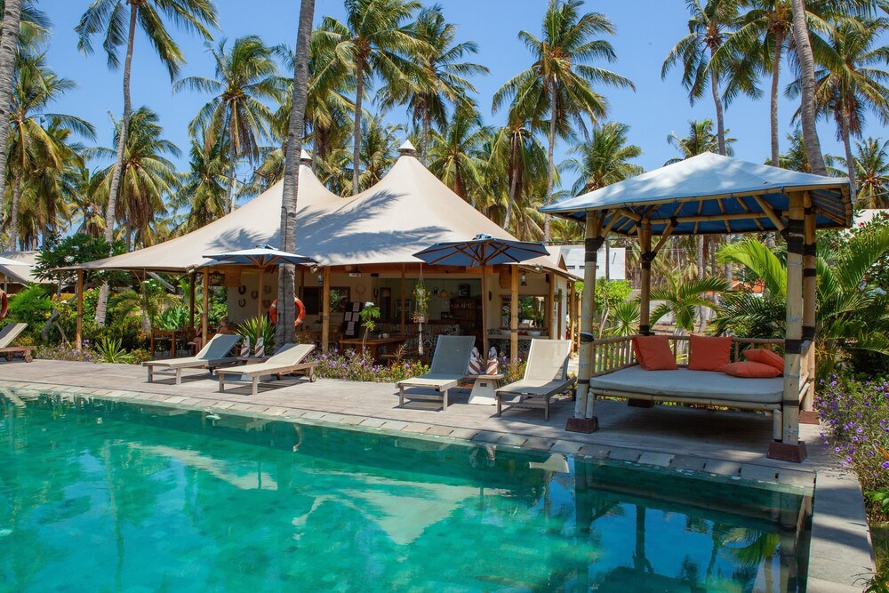 Gili Tenda Resort