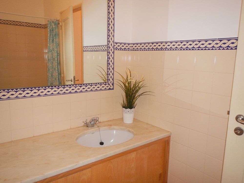 Estrela Charming Rooms by Host-Point