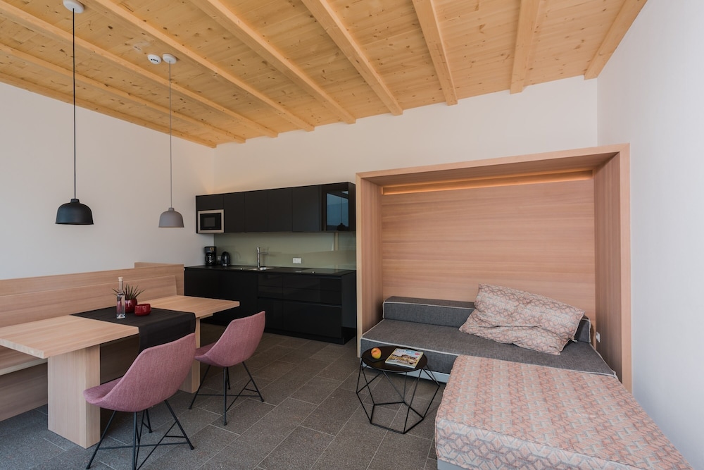 paloria apartments & sport