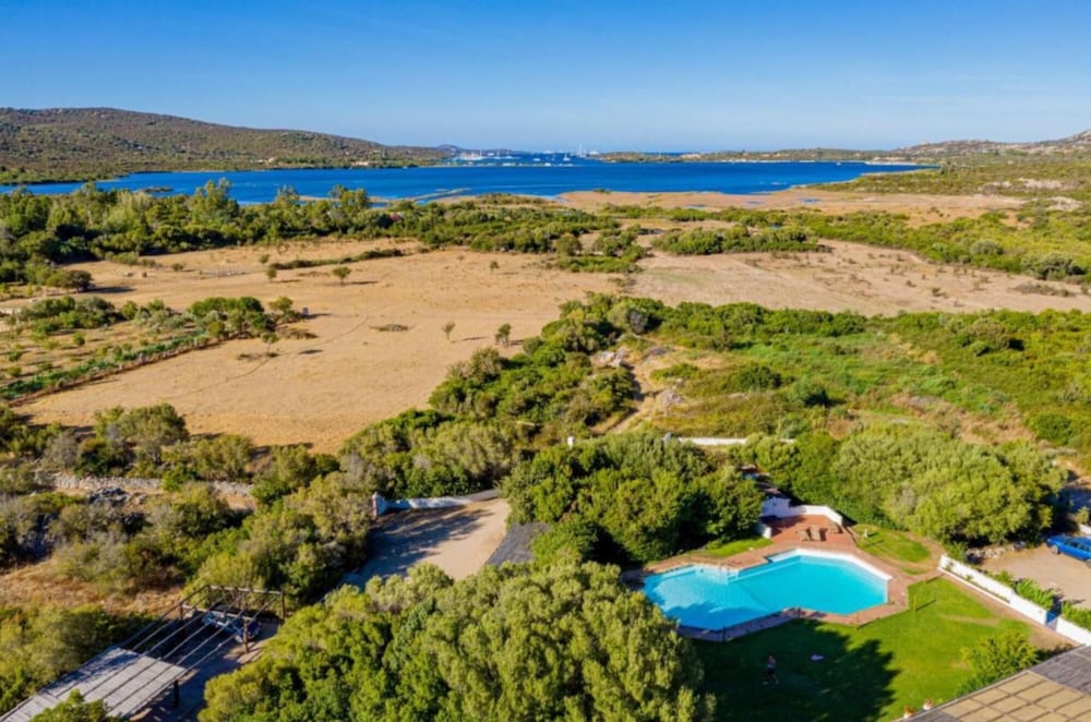 Welcomely - L Oleandro view 5