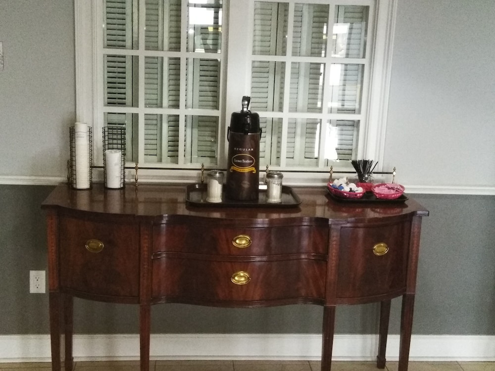 Ramada by Wyndham Henderson/Evansville - Image 5