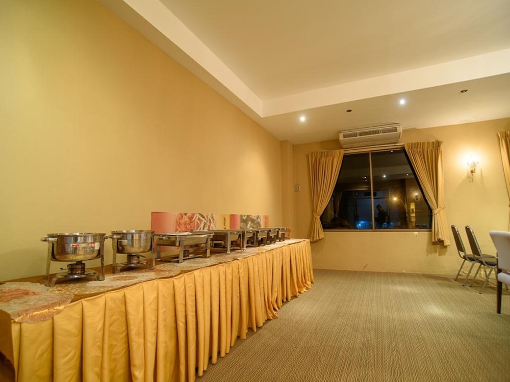 meeting & event spaces