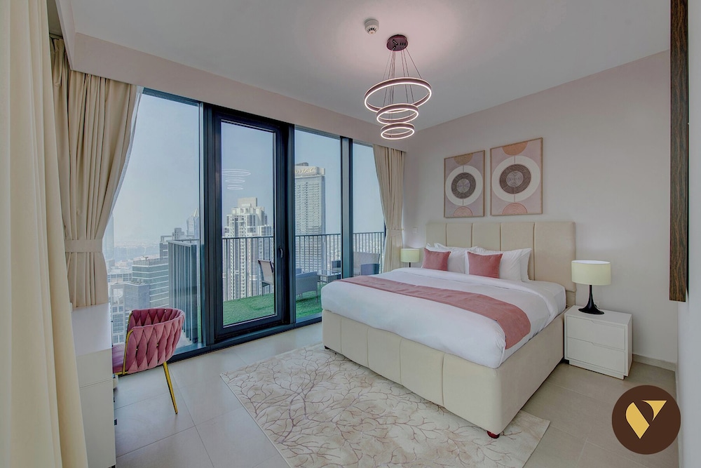 Vogue 43rd Floor Boulevard Heights