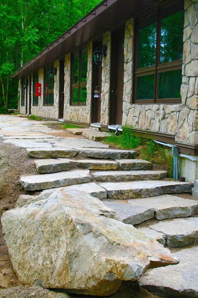 Footprints Resort