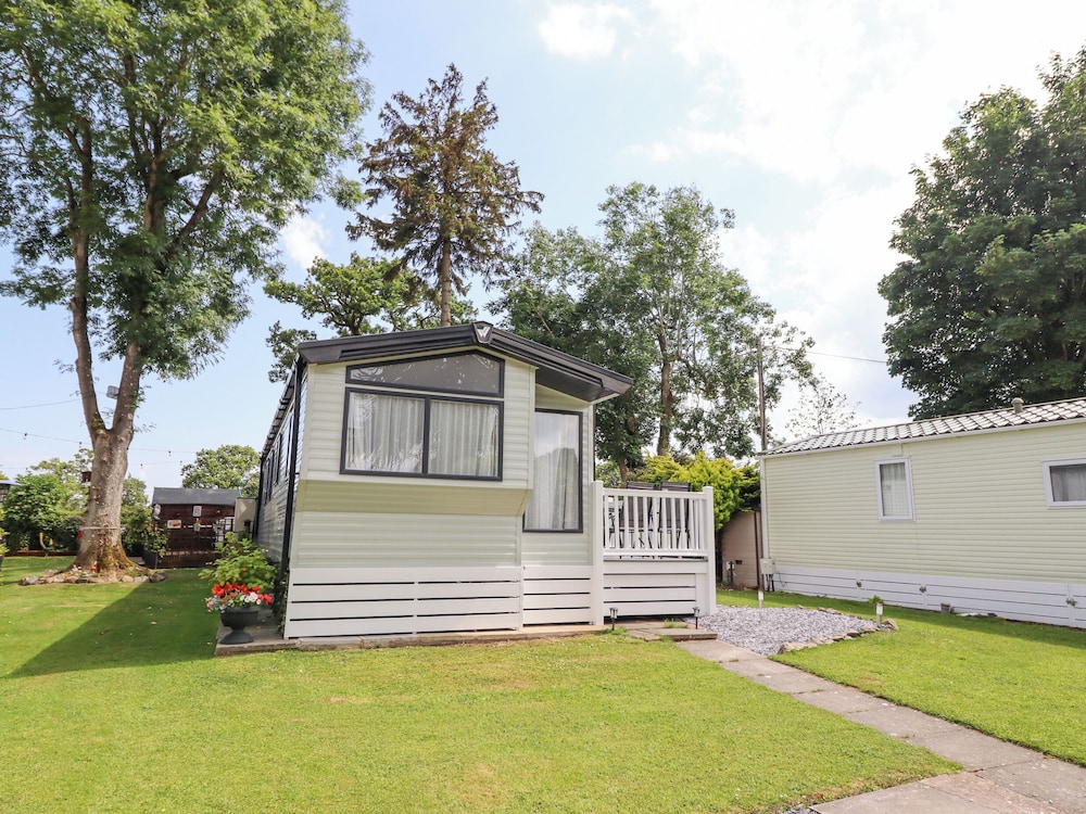 Woodlands Lodge