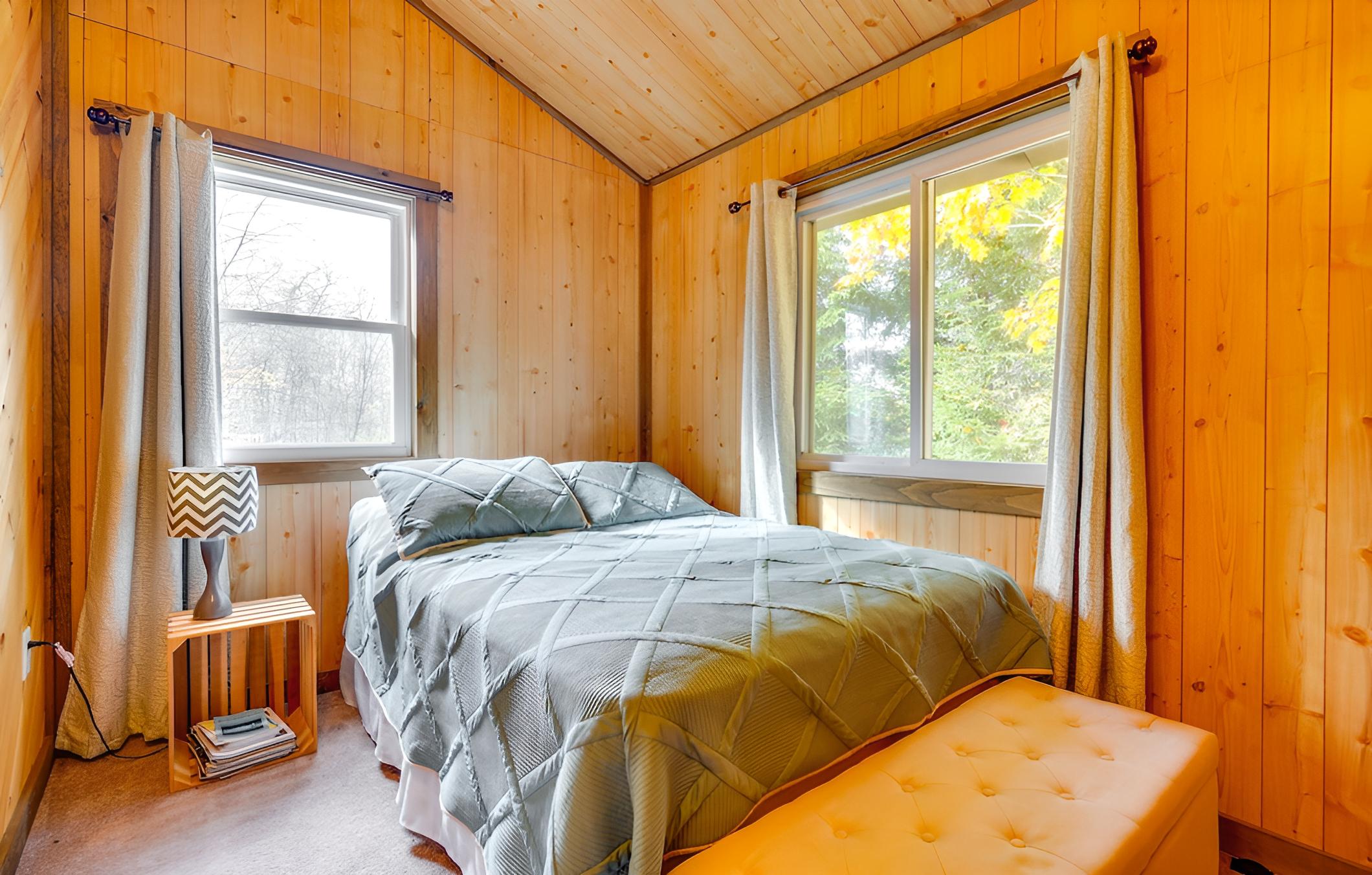 Cozy Howard Cabin: Hike, Hunt + Fish! view 5