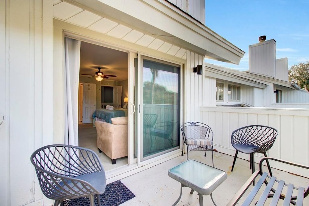 Racquet Club 35 by Wild Dunes, in Resort Core