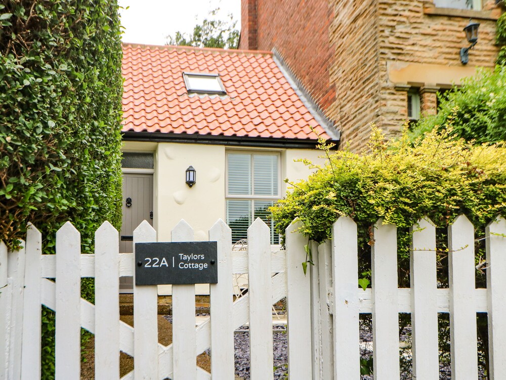 22A Taylors Cottage