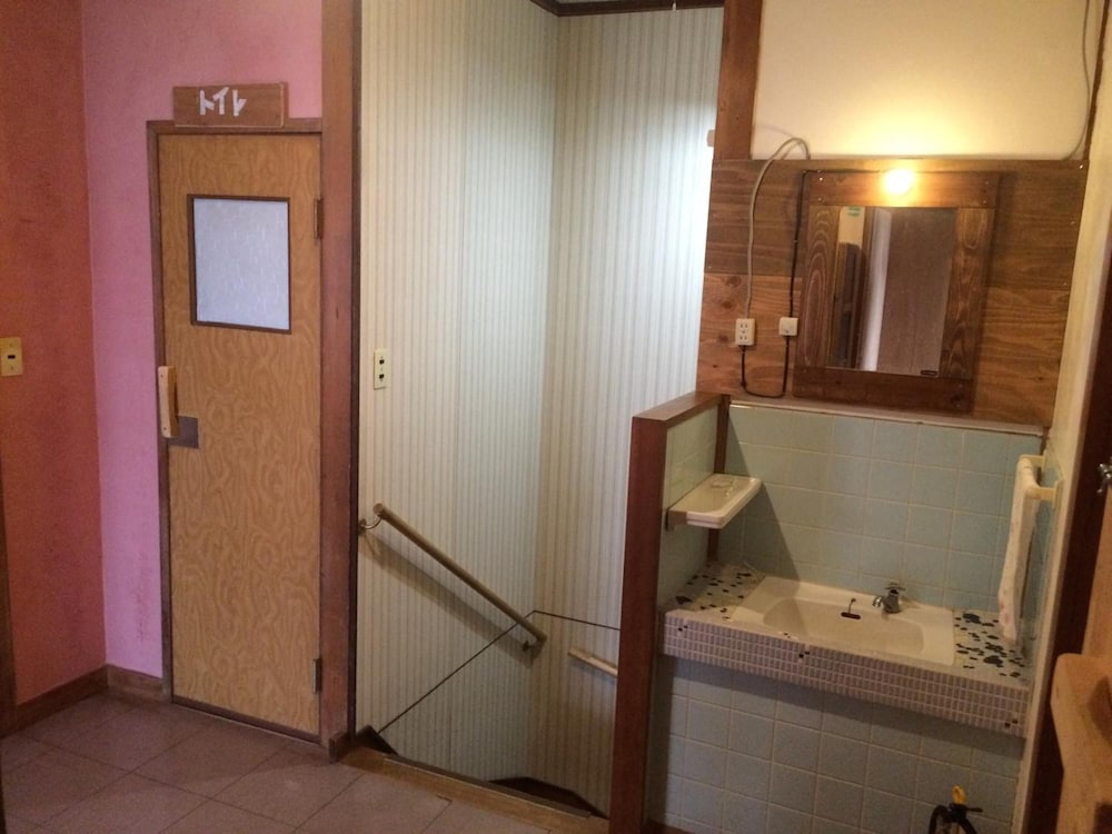 FUJIYA GUEST HOUSE - Hostel