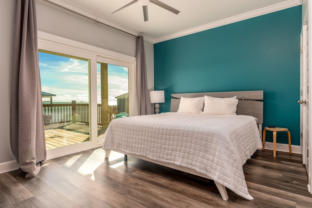 Transparent Sea - 105 Tampico 4 Bedroom Home by RedAwning