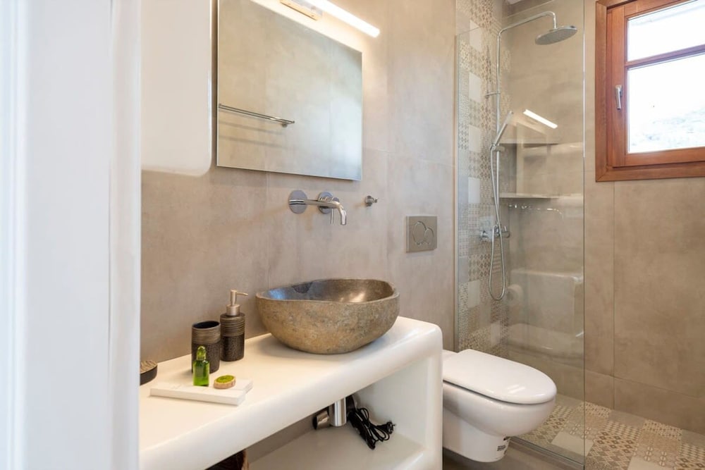 Theodora s Suite in Agios Charalampos