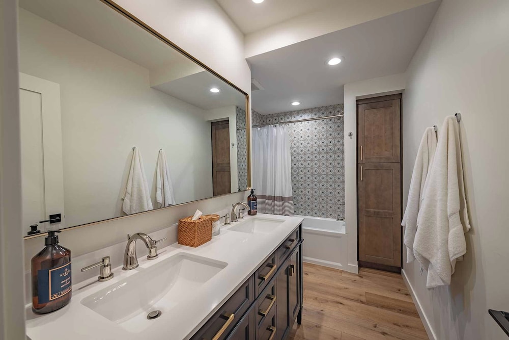 Royal Oak Retreat