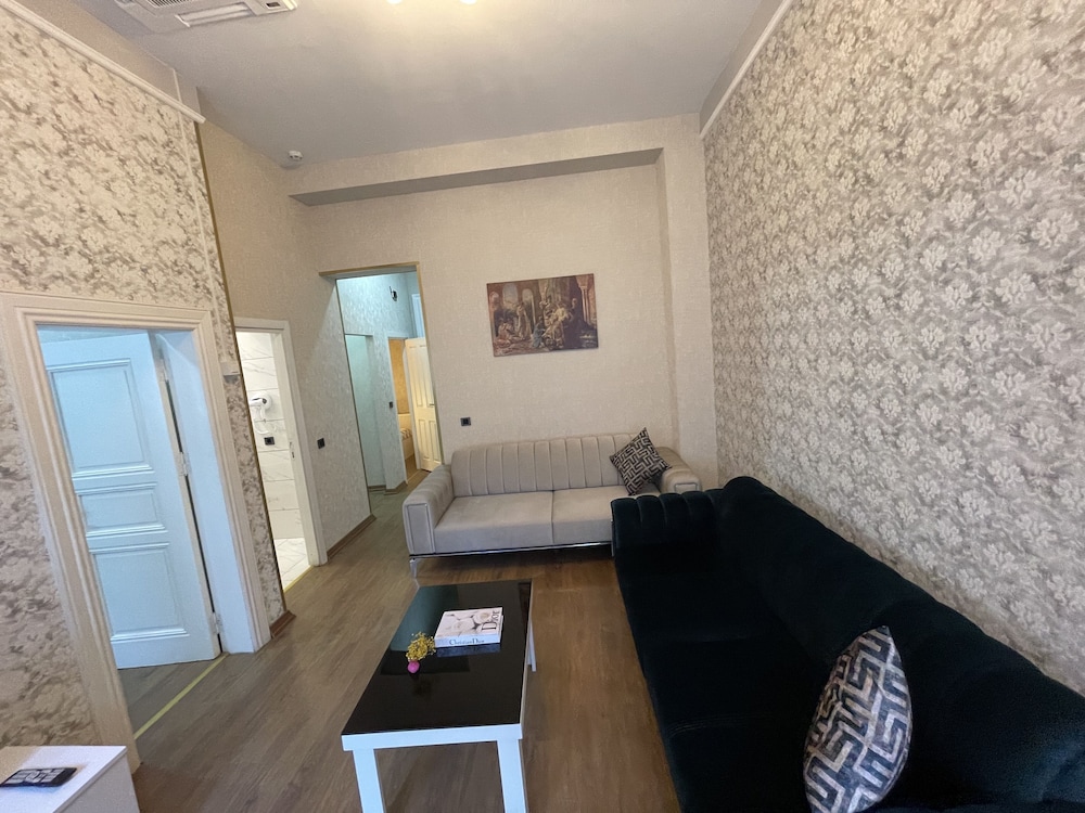 Moda Suit - Image 87