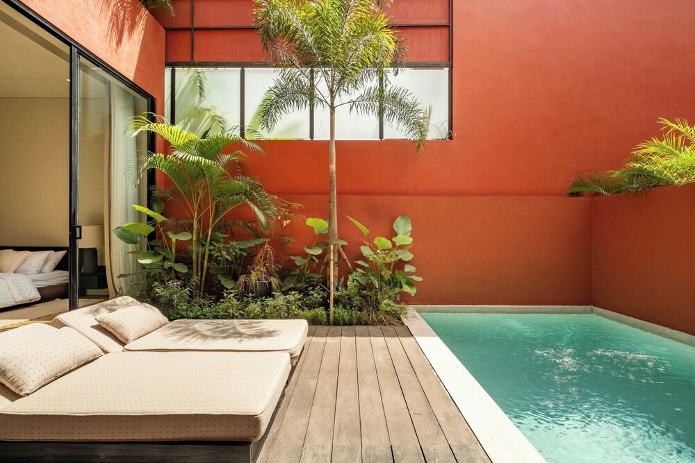 Five Stories - Luxury Villa Retreat