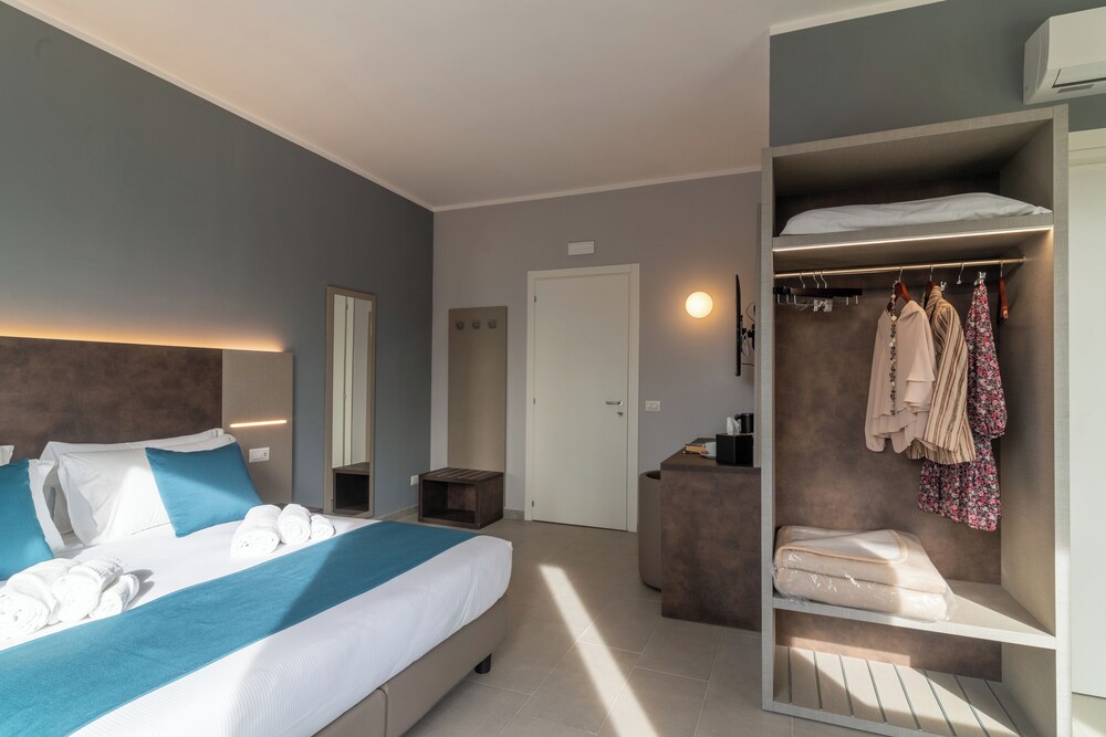 Tiber Suite