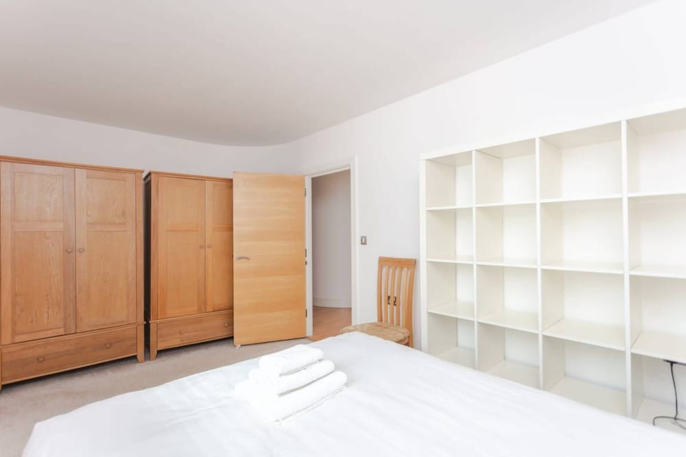 Spacious 2 Bedroom Flat on Bermondsey St