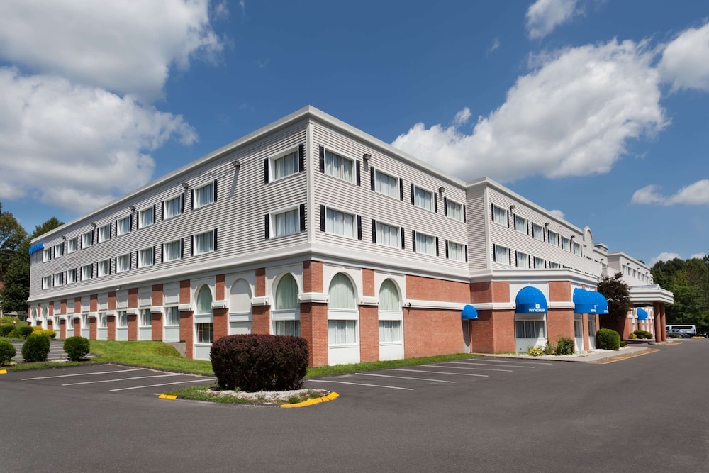 Wyndham Southbury - Property Image 5