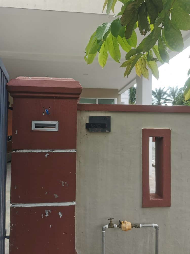 OYO Homes 90524 Dj Pegaso Serom Homestay photo 2