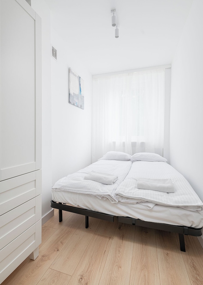 RentPlanet - Apartament Rakowiec