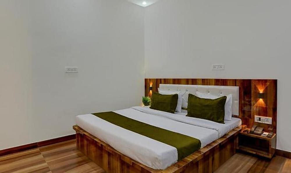 FabHotel Vihaan Regency