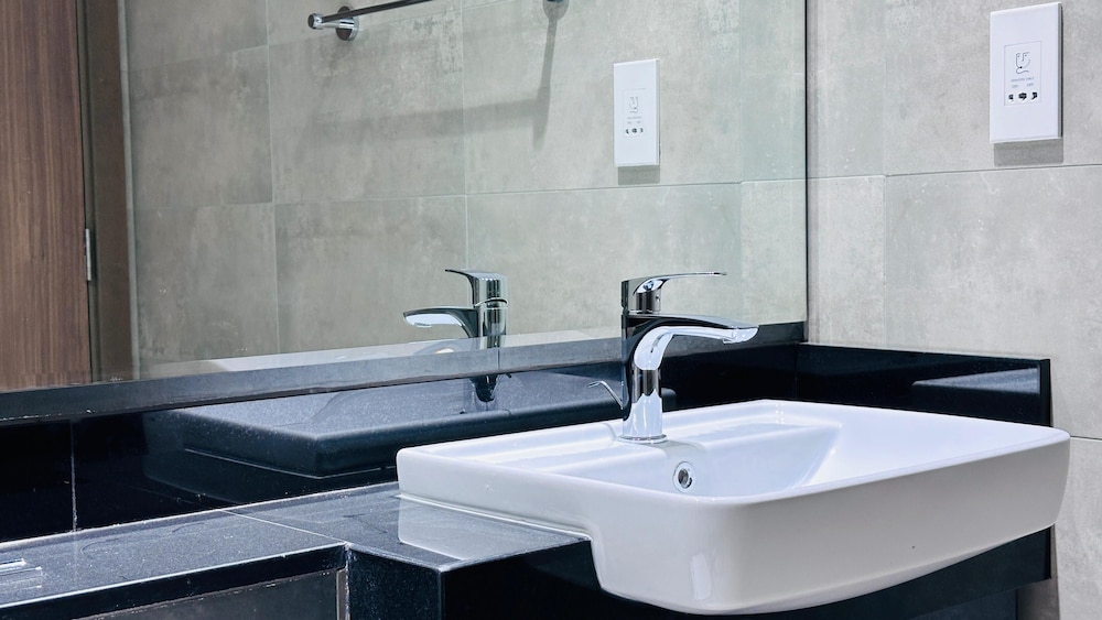 Sunday Sheikh Zayed Road Concord Tower 2 BR by Belvilla