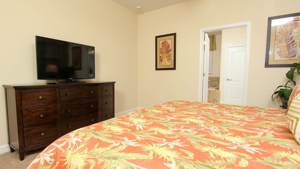 Championsgate Resort 7 Bedroom Home with Pool 7 Home
