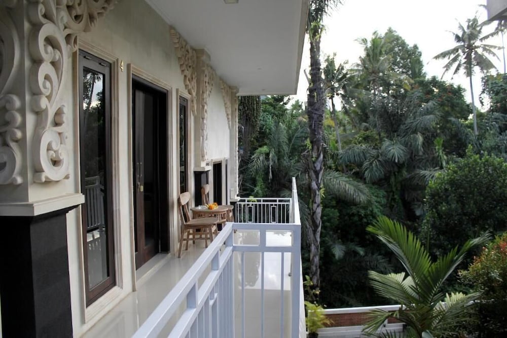 Hanaka Riverside Ubud