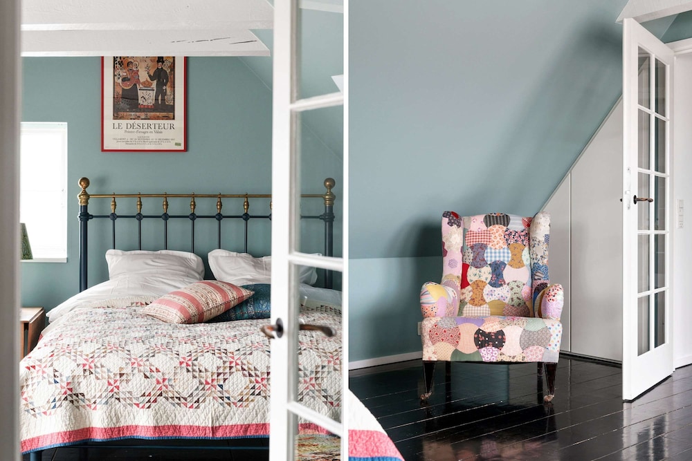 The Apartment Upstairs Canal Penthouse in Copenhagen