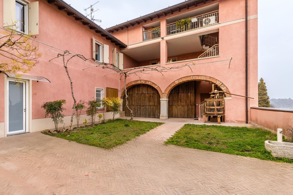 Borgo al Sole 2 by Wonderful Italy