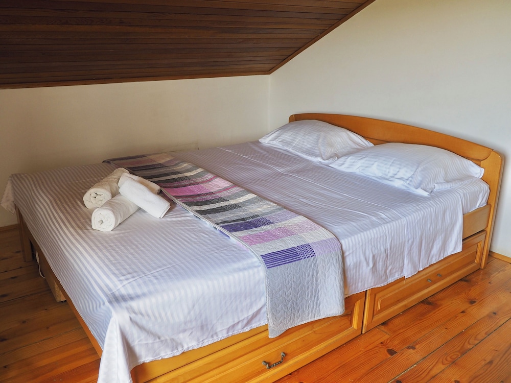 Villa Paraiso with Pool