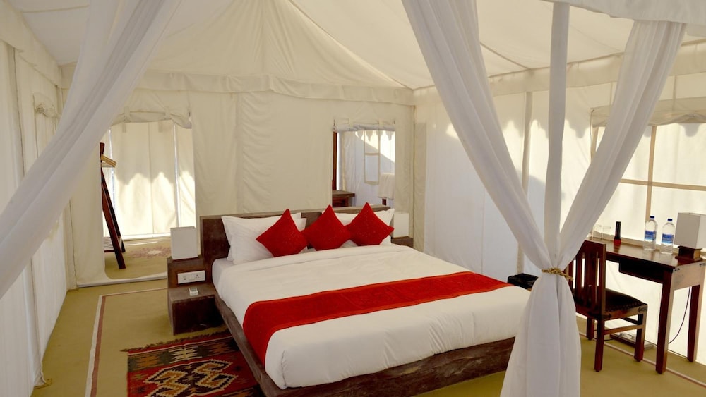 Dhora Desert Resort & Spa By Eight Continents
