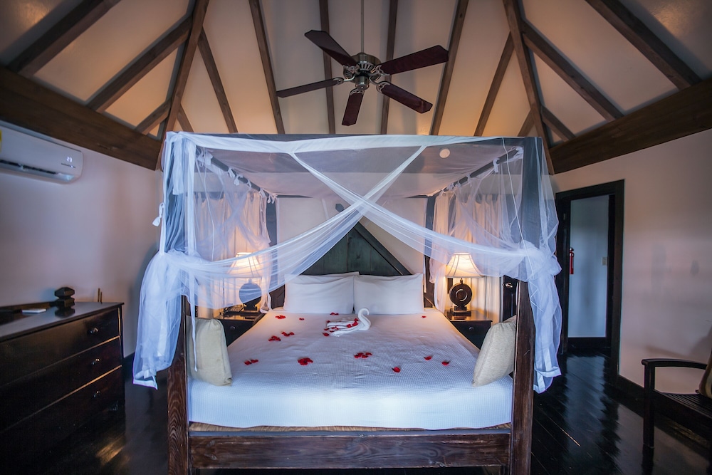 COCOS Hotel - Adults Only - Caters to Couples - All Inclusive - Property Image 9