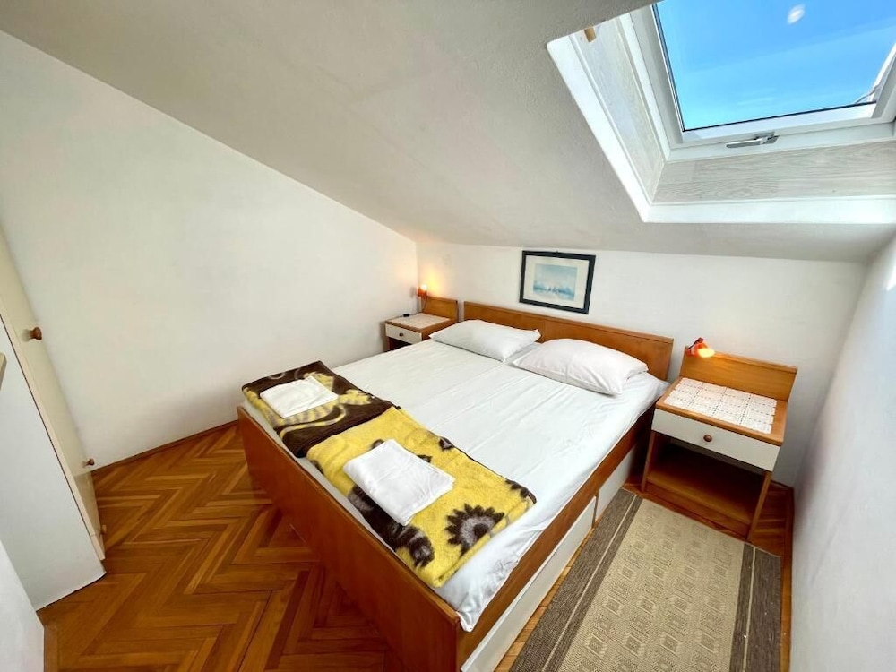 Apartment Luky 9